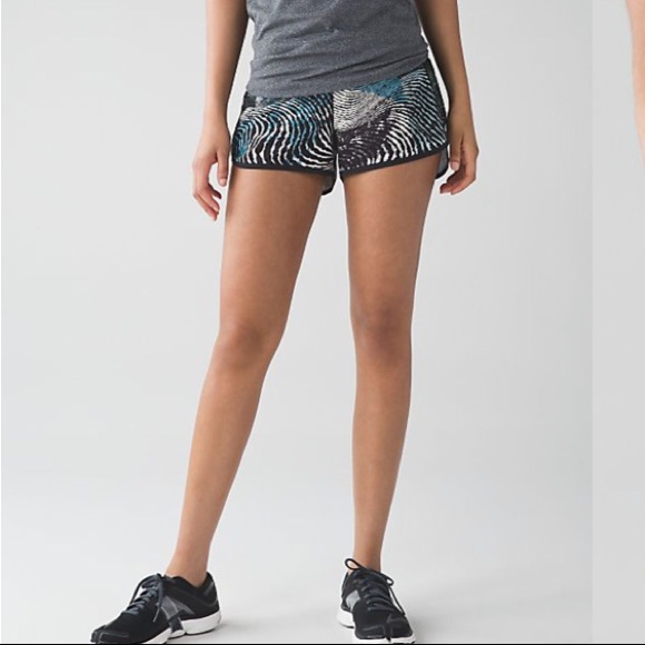 Lululemon Speed Short 2016 Seawheeze Secret Society Tofino Teal Black shorts 4 - Picture 2 of 11